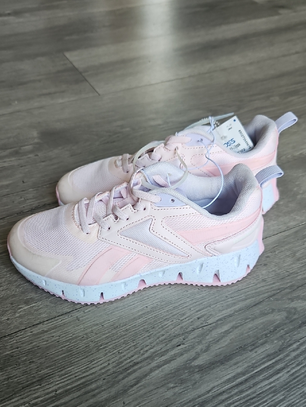 Reebok Zig Dynamica 4 Running Shoes in Porcelain Pink - Size 3